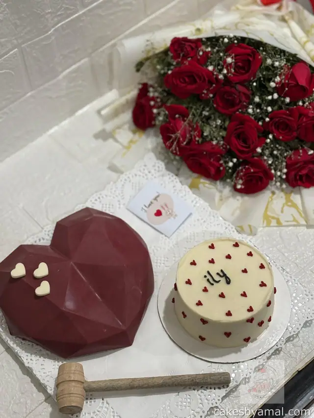 Custom Cakes by Cakes by Amal, customer order gallery image 012